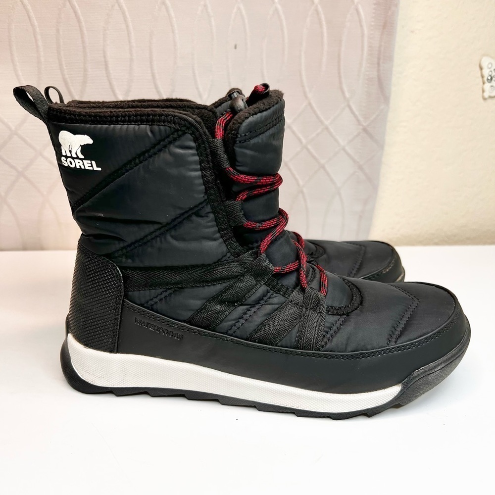 Sorel Whitney II Short Lace Boots Boys  Shoes Size 5 Snow Winter